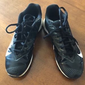 Nike girls softball cleats